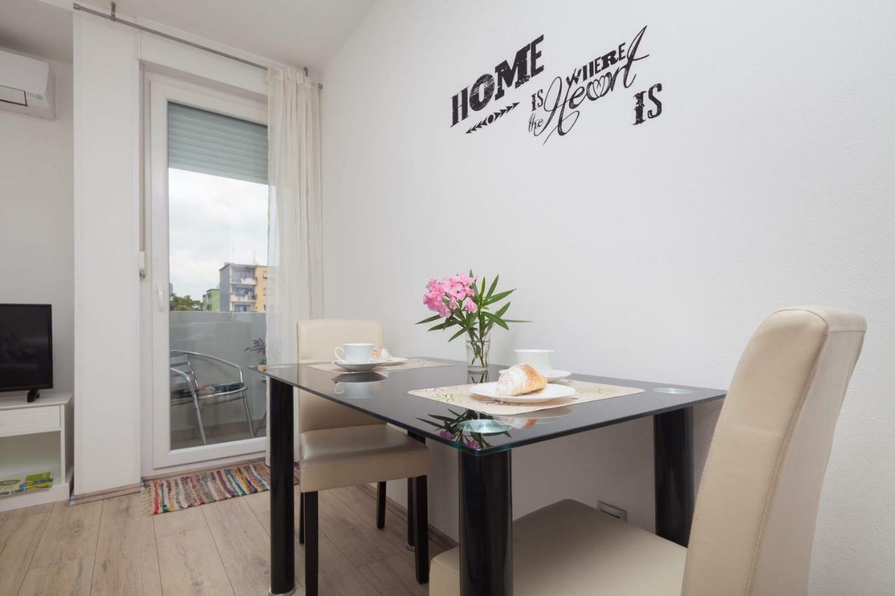 Apartman Ester Pula Exterior foto