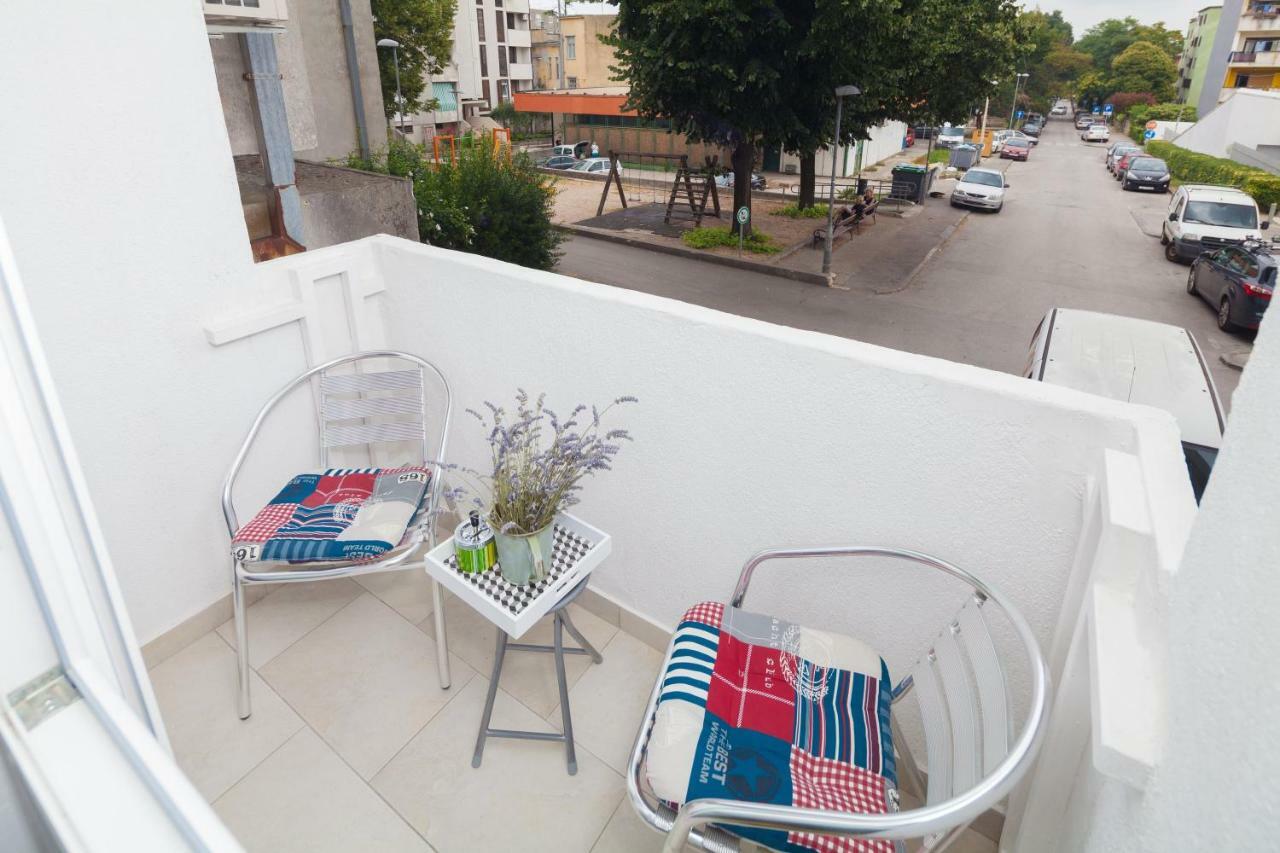 Apartman Ester Pula Exterior foto